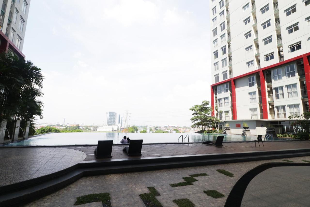 Hotel Gunawangsa Merr Сурабая Екстериор снимка